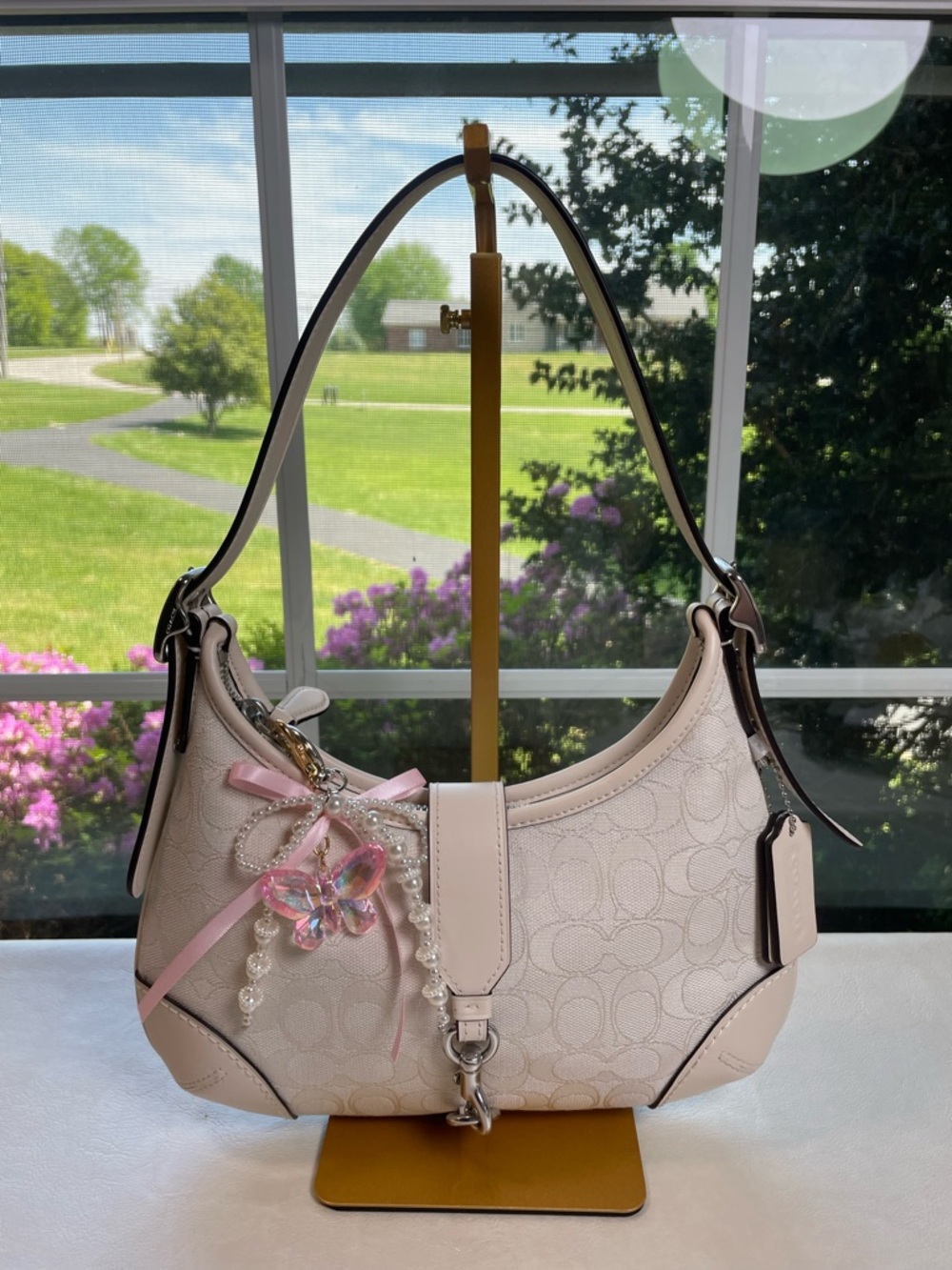 Coach Hamptons Hobo Limited Re-Edition in Cloud Chalk Signature Jacquard NWOT ⛅️ - Picture 3 of 17